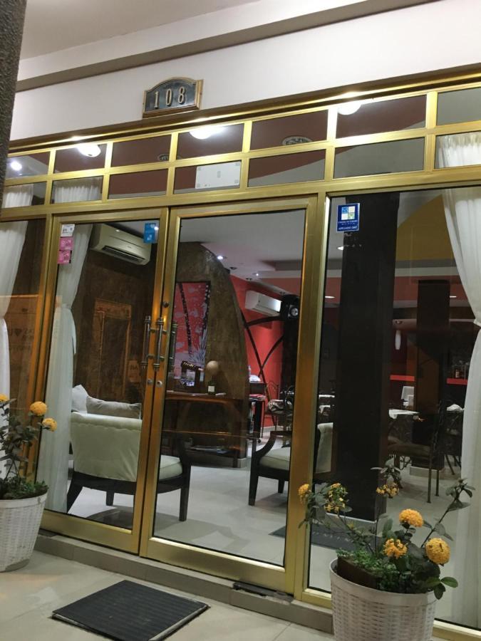 Hotel Premier Inn Manta Kültér fotó