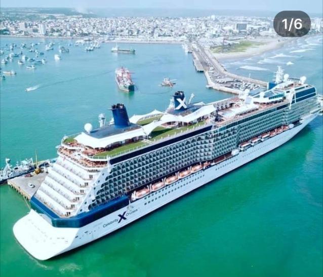 Hotel Premier Inn Manta Kültér fotó